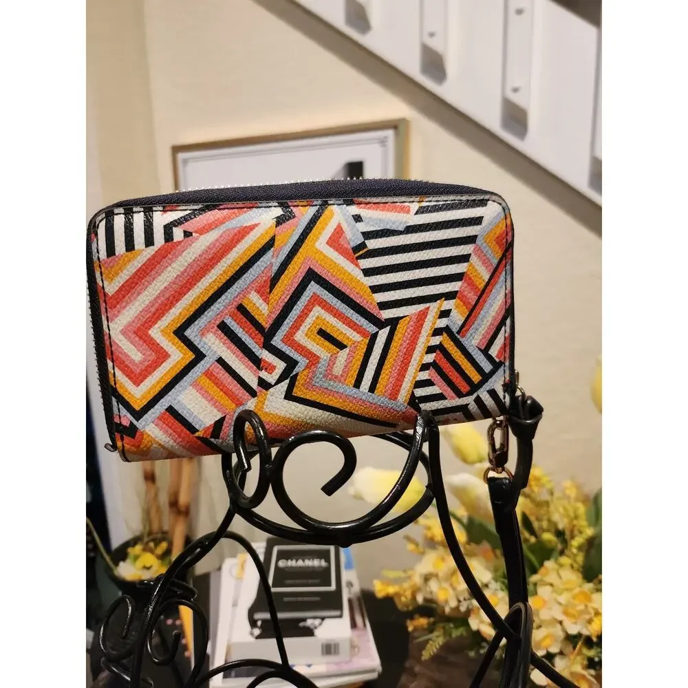 Tory Burch Kerrington zip-around wallet / Wristlet